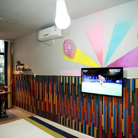 Haikou Time Inn Theme Hotel Екстериор снимка