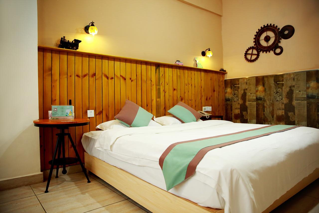 Haikou Time Inn Theme Hotel Екстериор снимка