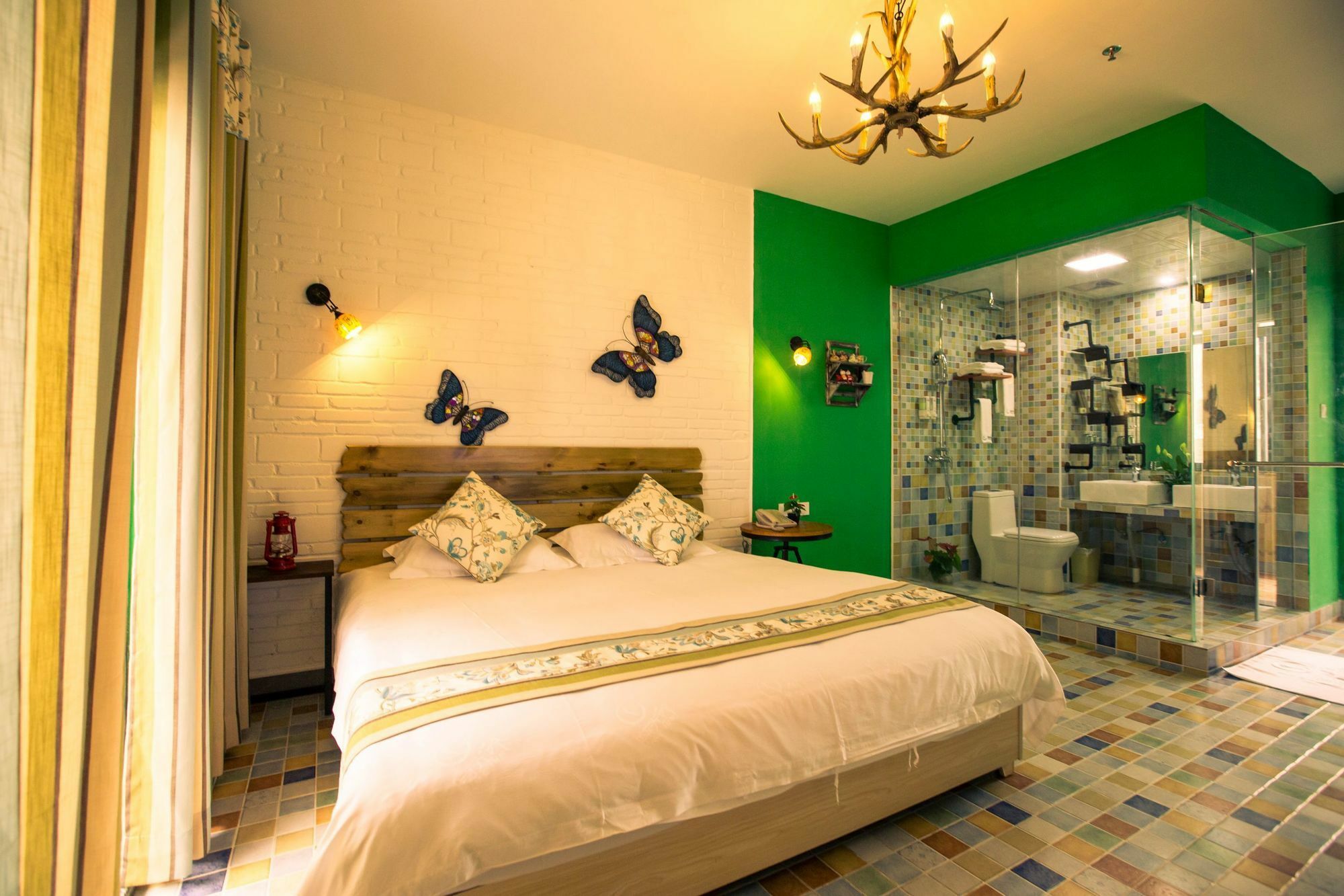 Haikou Time Inn Theme Hotel Екстериор снимка